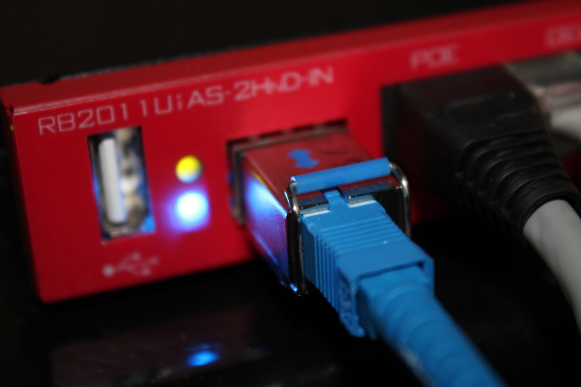 Important Things You Should Check Before Buying A Broadband Connection
